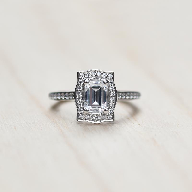 Zásnubní prsten s emerald diamantem 49665