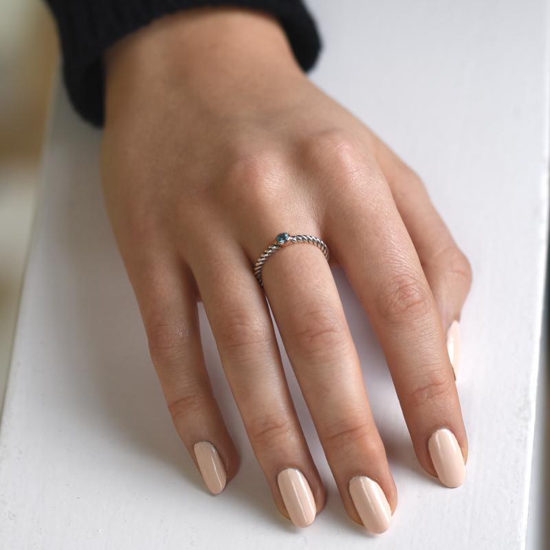 Stříbrný prsten s topazem 51685