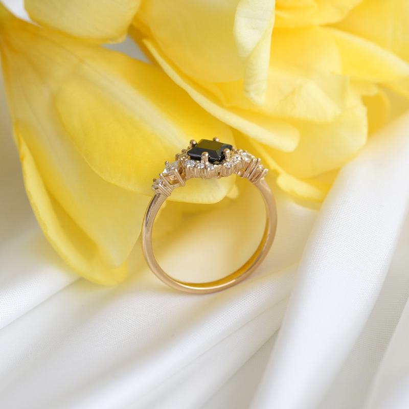 Zásnubní prsten s černým diamantem a moissanity 82395