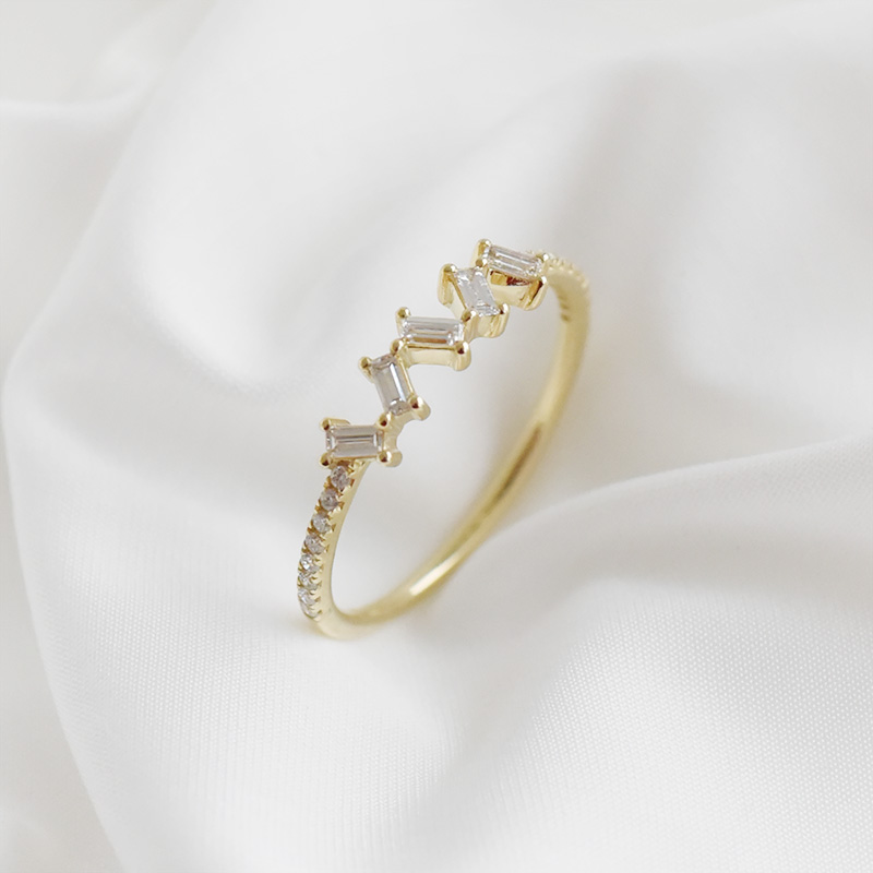 Zlatý diamantový prsten 91055