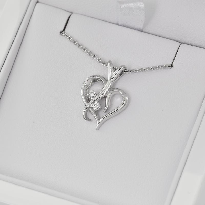 Stříbrný přívěsek ve tvaru srdce s diamanty Lynelle 103326