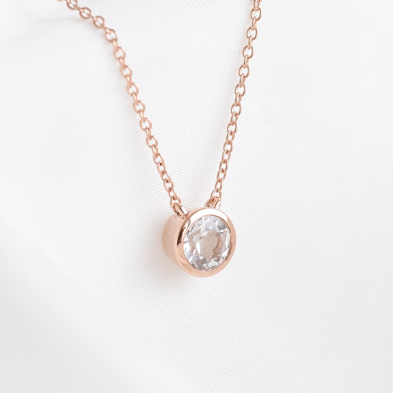 Stříbrný náhrdelník s bílým topazem Vanesa 103806