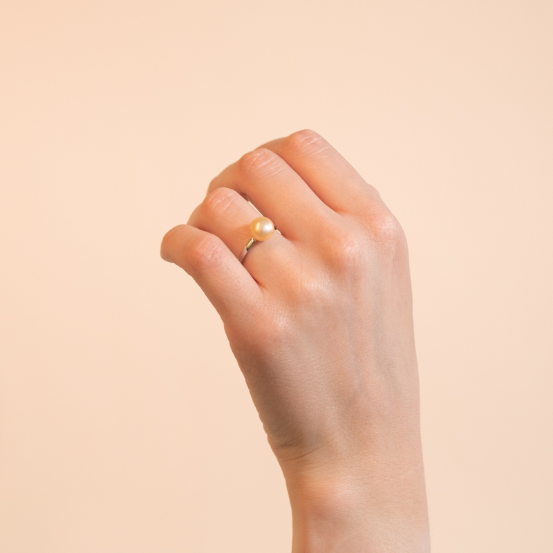 Stříbrný prsten s broskvovou perlou Rivka 104666