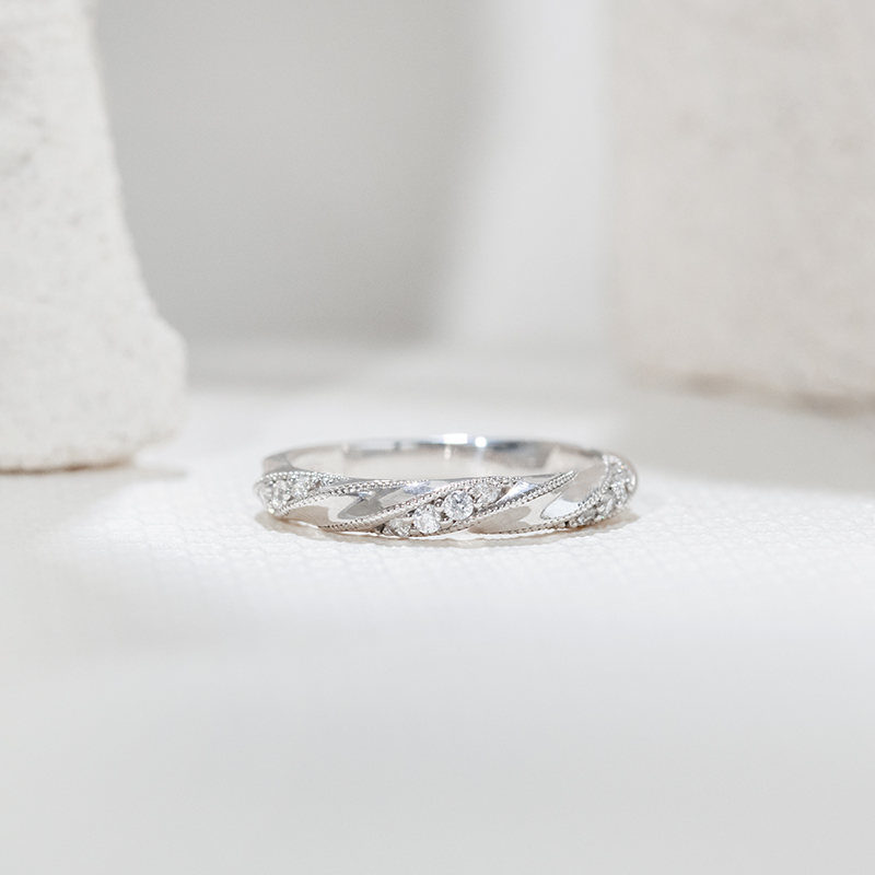 Eternity proplétaný prsten s diamanty Blake 111496