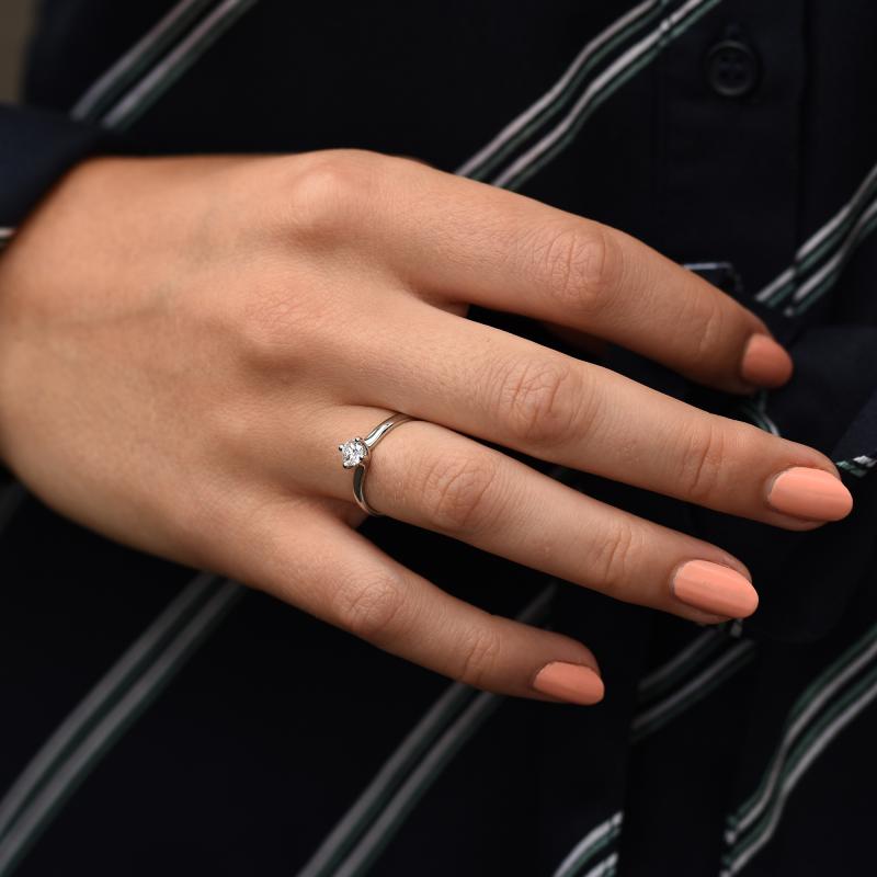 Zásnubní prsten s moissanitem Eleora 111746