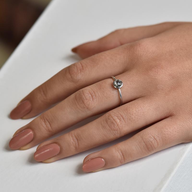 Zlatý prsten s diamantem 36316