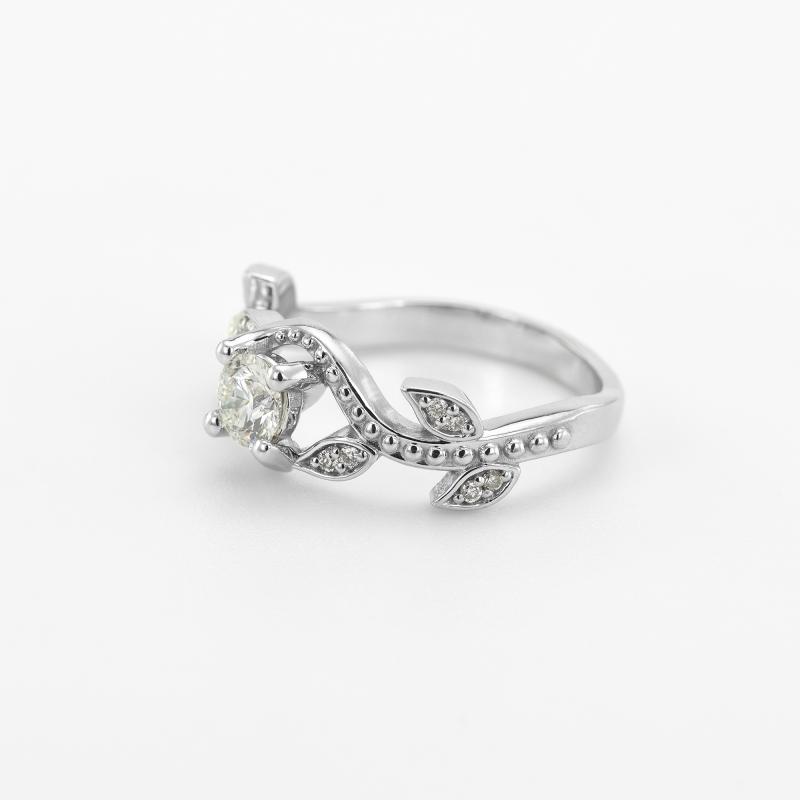 Vintage prsten s diamanty z bílého zlata 47256
