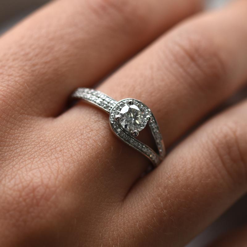Prsten s diamanty 49236