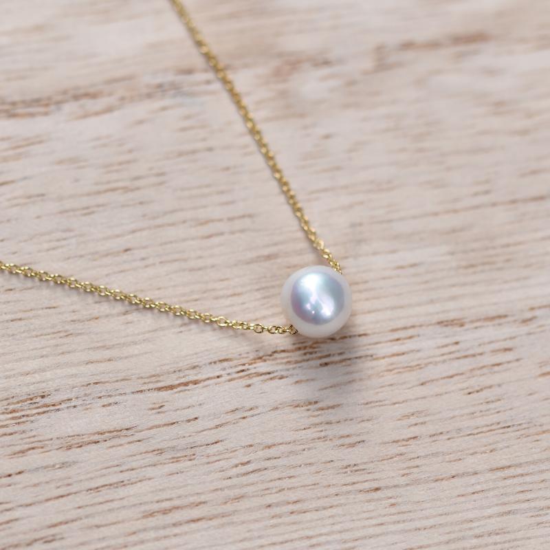Něžný náhrdelník s perlou 
