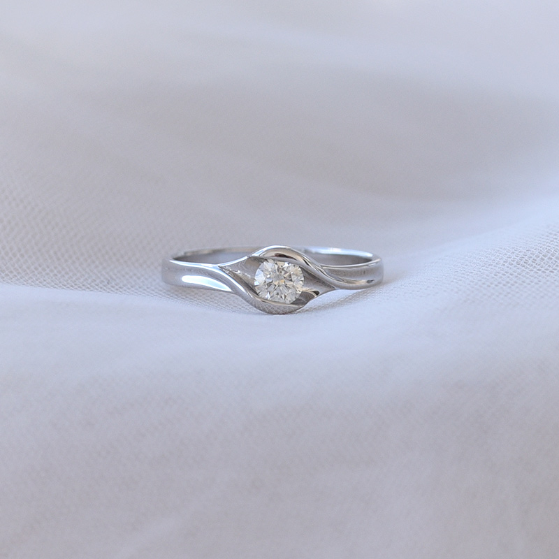 Prsten s diamantem 67496