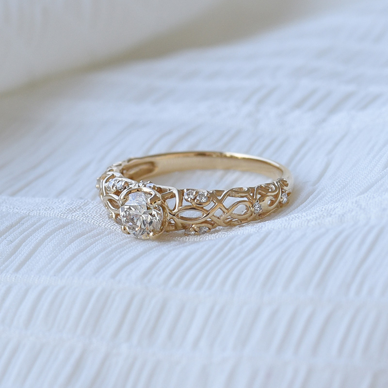 Zásnubní prsten s diamanty 70226