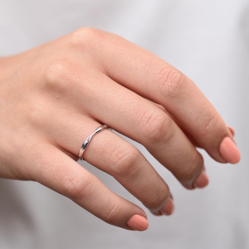 Zúžený eternity prsten s diamanty 77306