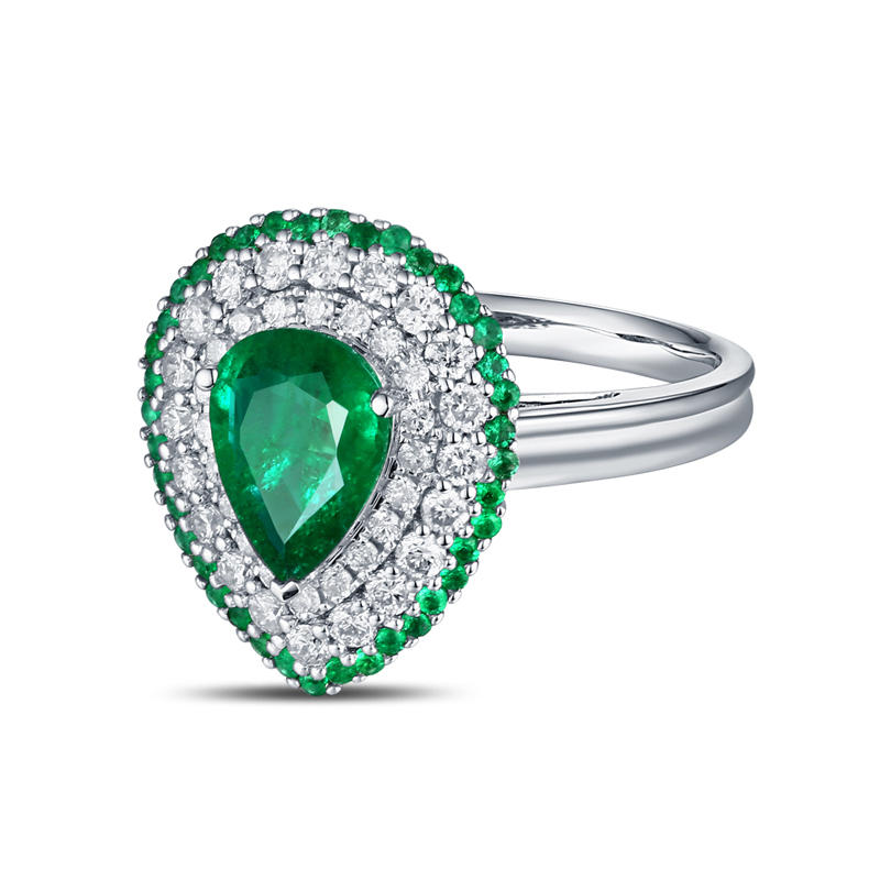 Luxusní prsten se smaragdem a diamanty