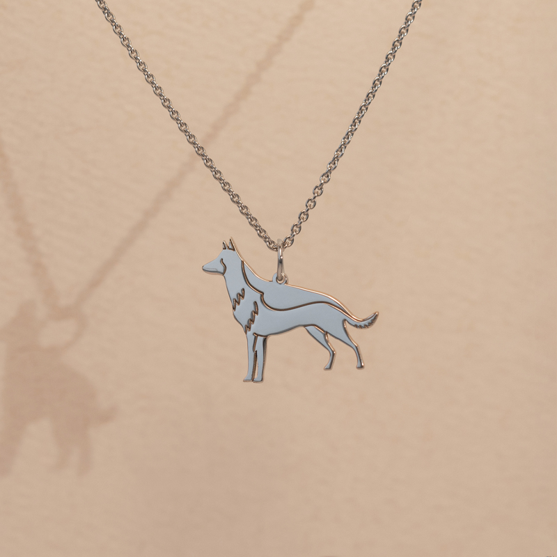Stříbrný přívěsek ve tvaru psa s gravírem German Shepherd 98626