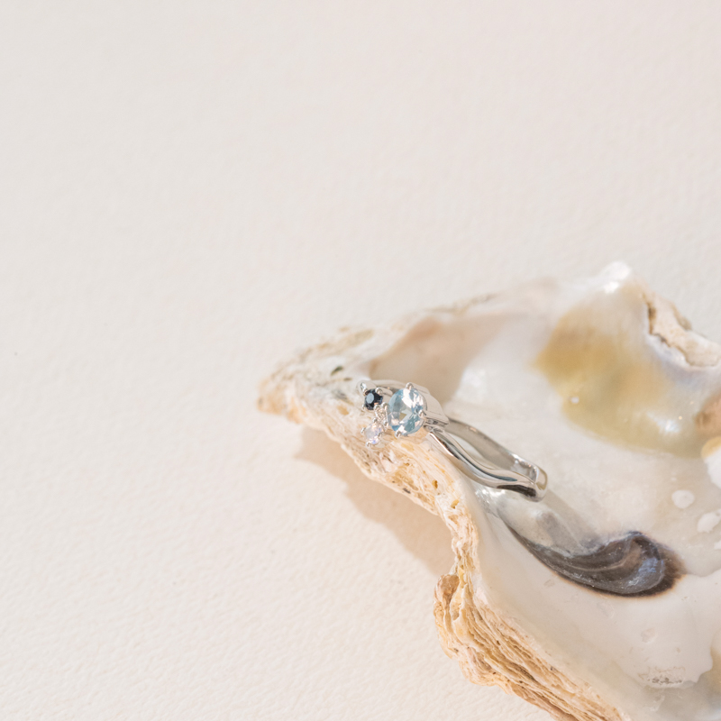 Cluster prsten s akvamarínem, safírem, měsíčním kamenem a diamantem Nettie 101107