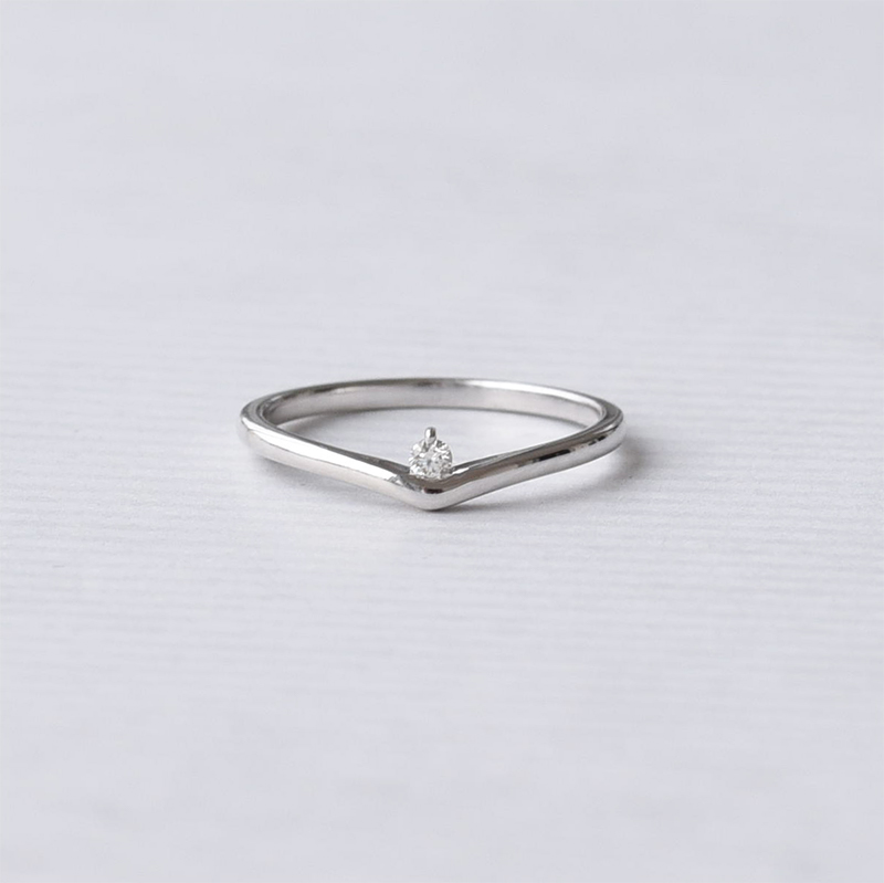 Stříbrný vykrojený prsten s lab-grown diamantem Crossley 104537