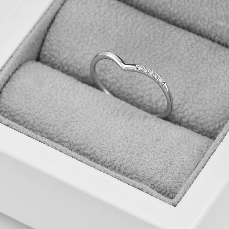 Stříbrný vykrojený prsten s lab-grown diamanty Annelisa 104687