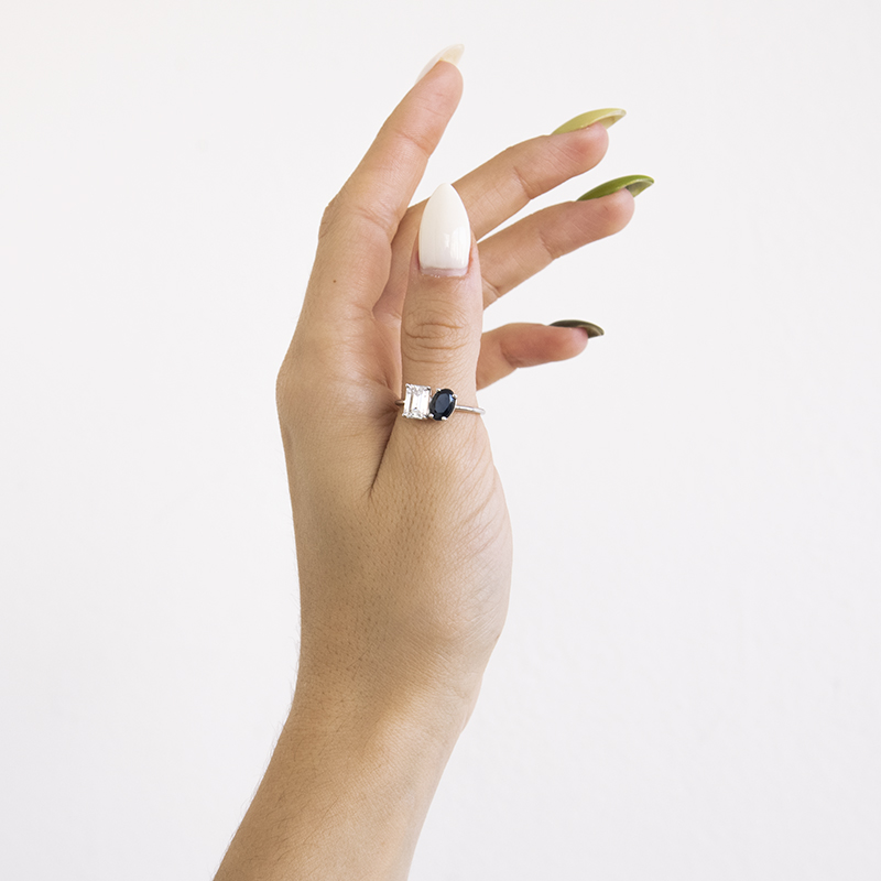 Zásnubní prsten Toi et Moi se safírem a moissanitem Hartley 110247