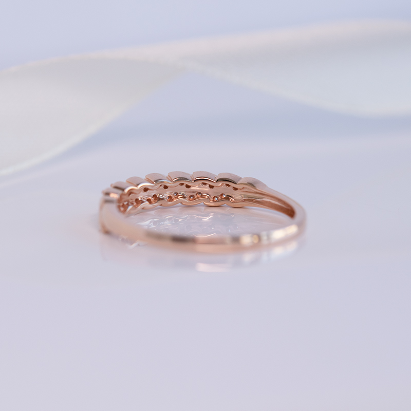 Eternity prsten s lab-grown diamantovými lístky Aizah 135687
