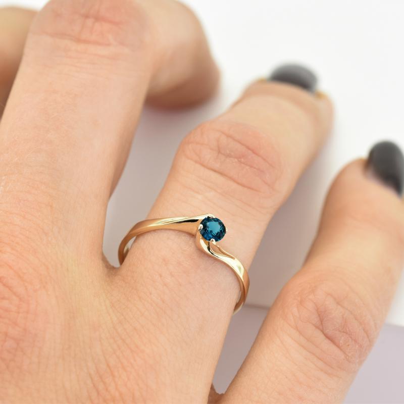 Zásnubní prsten s modrým diamantem Ezzys 14357