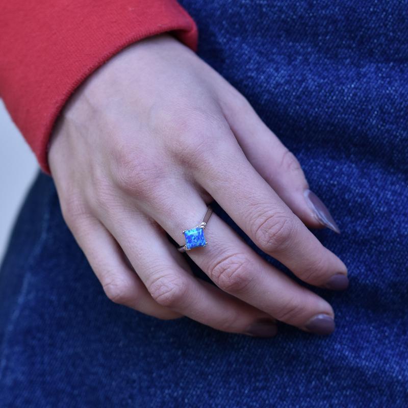 Opálový prsten