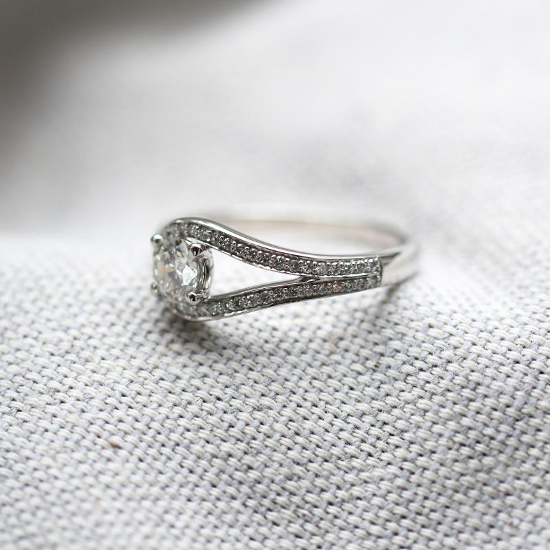 Zásnubní prsten s diamanty 49237