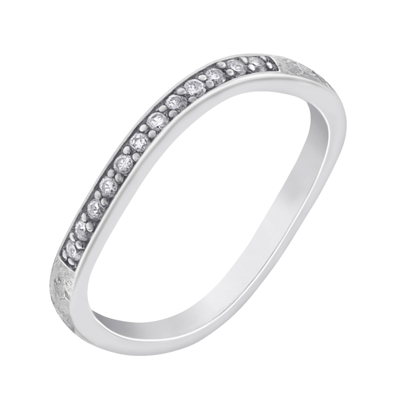 Nepravidelný eternity prsten s diamanty 70917