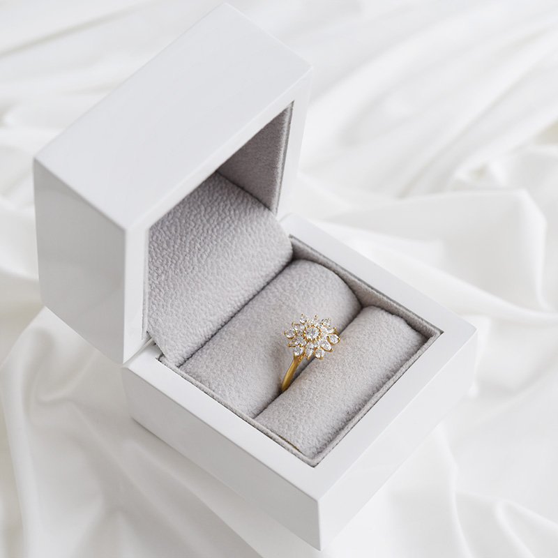 Květinový zlatý prsten 89977