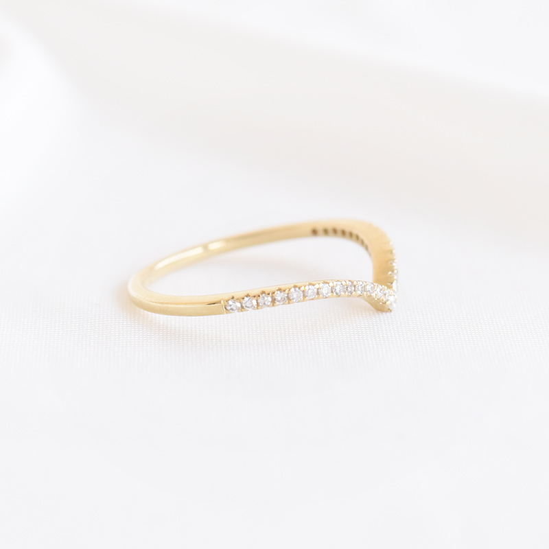 Zlatý prsten s diamanty 92857
