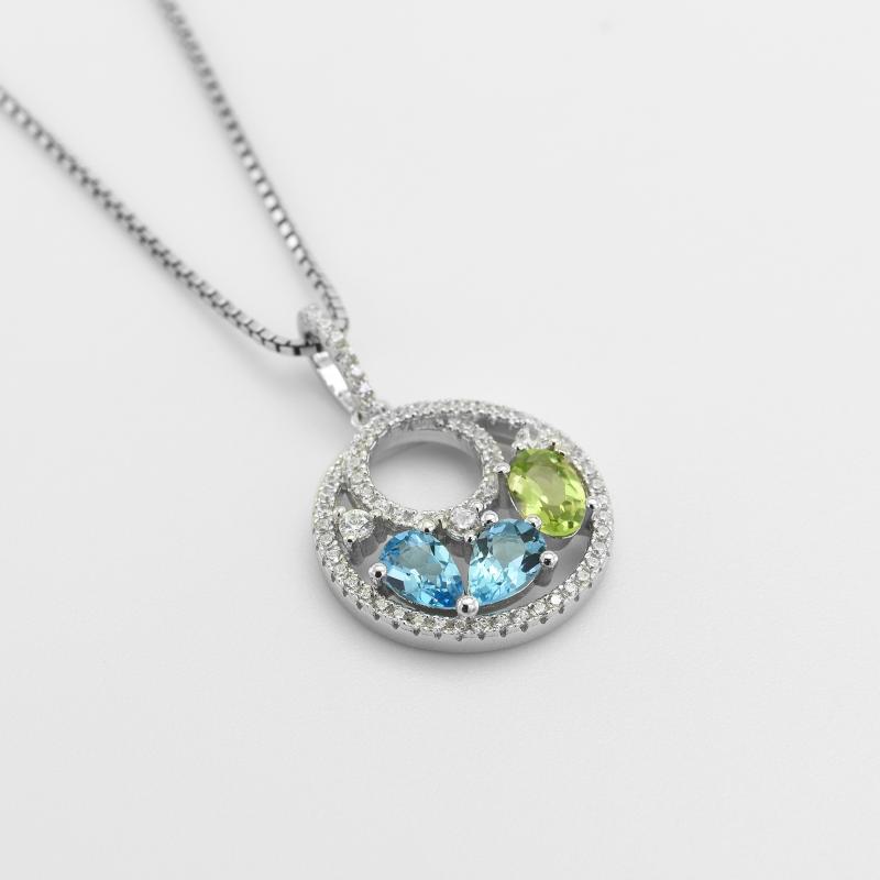 Stříbrný náhrdelník s topazy a olivínem