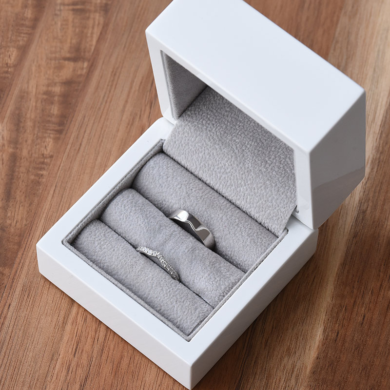 Eternity prsten s lab-grown diamanty a pánský plochý prsten Venturelli 100128