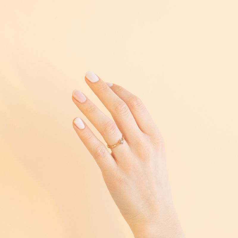 Větvičkový prsten se salt and pepper diamantem Lilia 100958