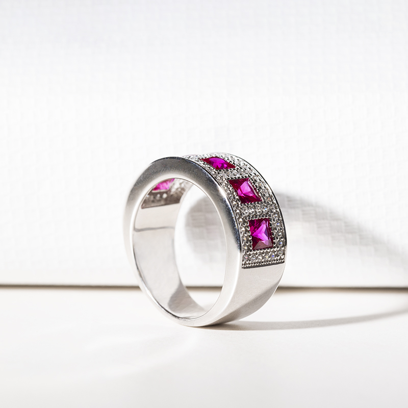 Stříbrný eternity prsten s princess rubíny Margot 114128