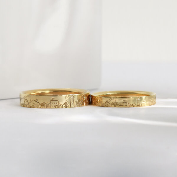 Snubní prsteny s ruční rytinou města Bevan 117998