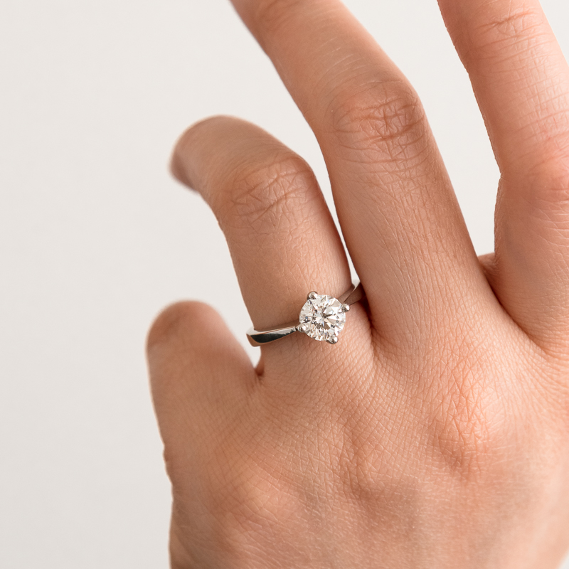 Zásnubní prsten s diamantem Mahiya 120958