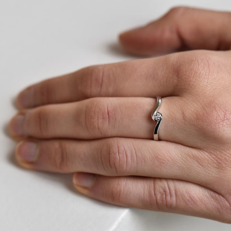 Diamantový prsten