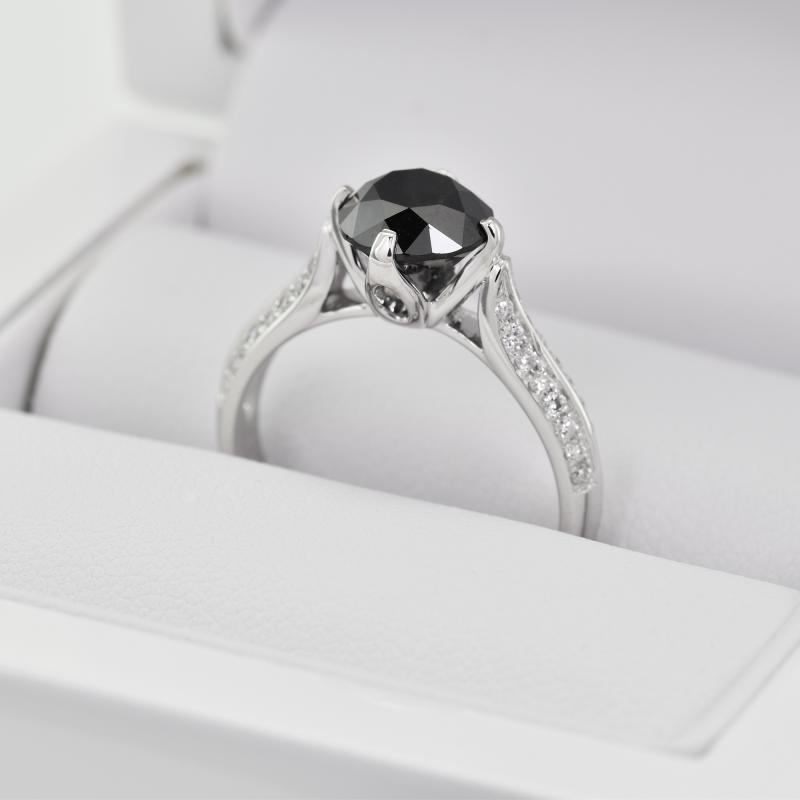 Prsten s černým diamantem 27848