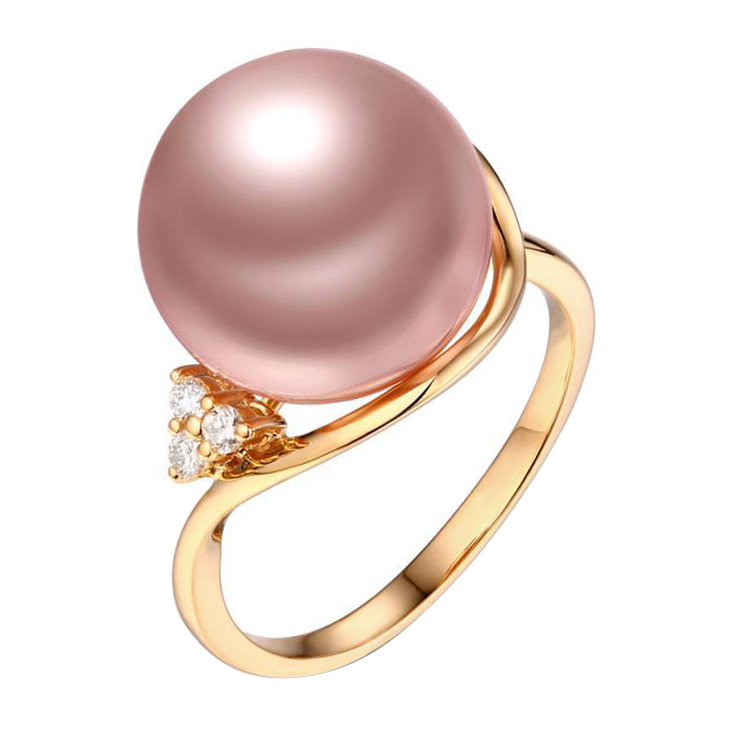 Zlatý prsten s růžovou perlou a třemi diamanty