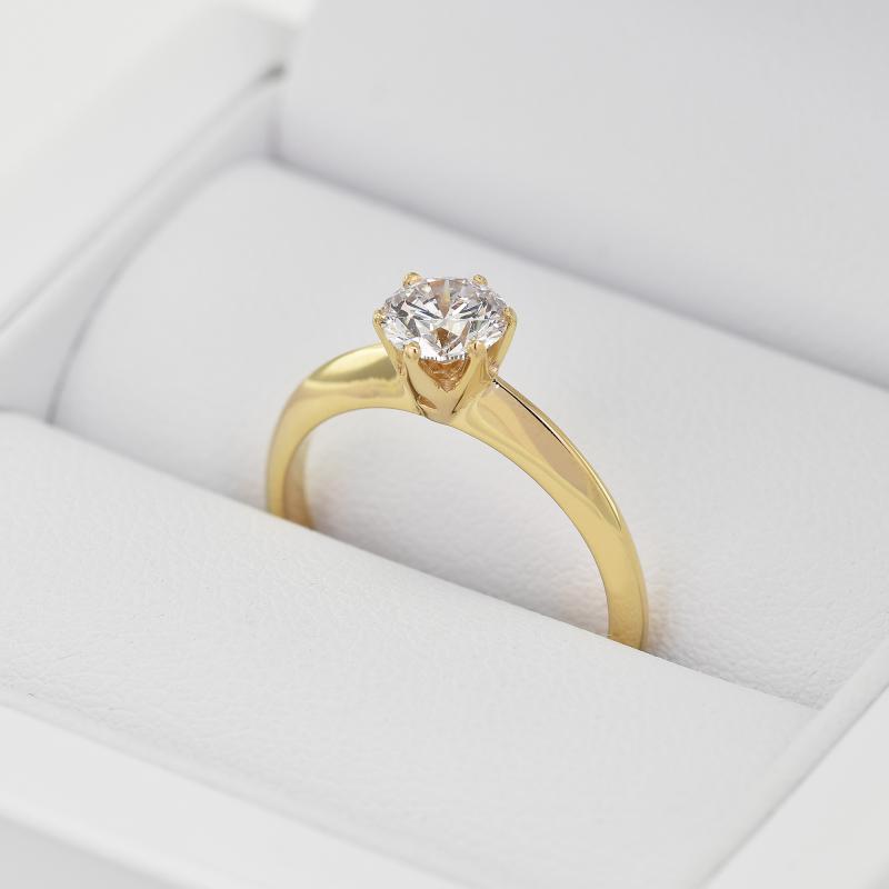 Zásnubní prsten s diamantem 