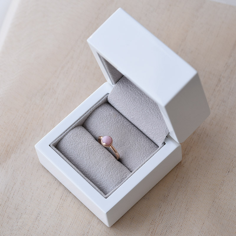 Prsten s cabochon růžovým opálem 65838