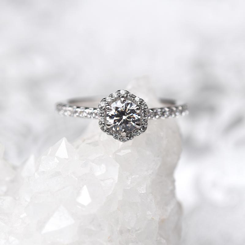 Halo zásnubní prsten s diamanty 68388
