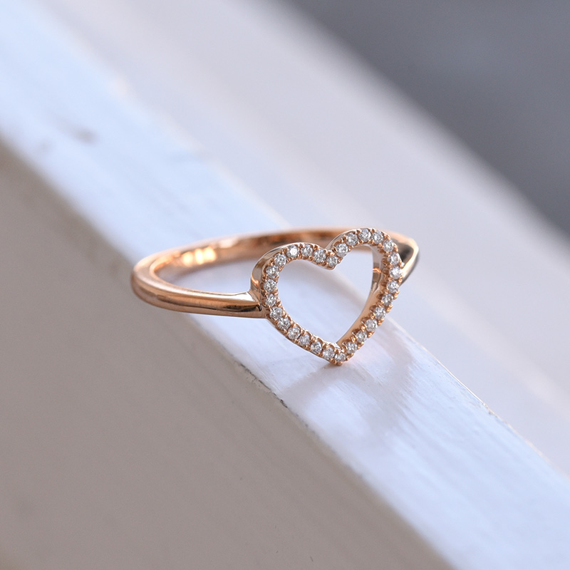Prsten ve tvaru srdce z růžového zlata 84808