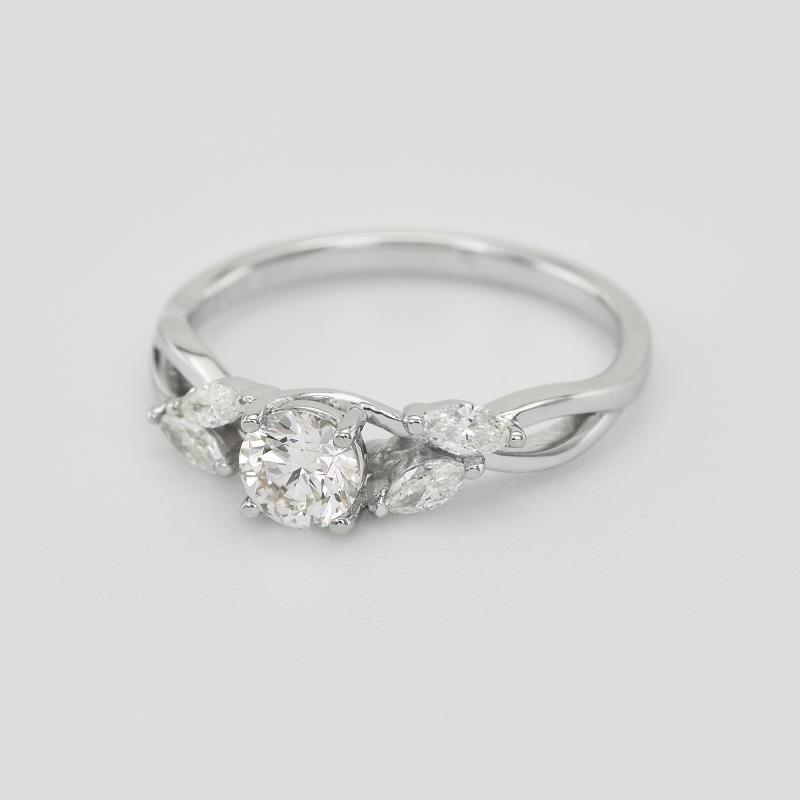 Zásnubní prsten s moissanitem a marquise diamanty Halym 100459