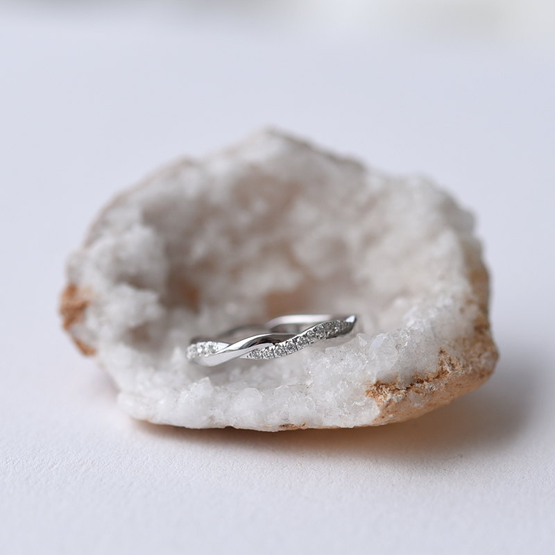 Proplétaný prsten s lab-grown diamanty Malea 101309