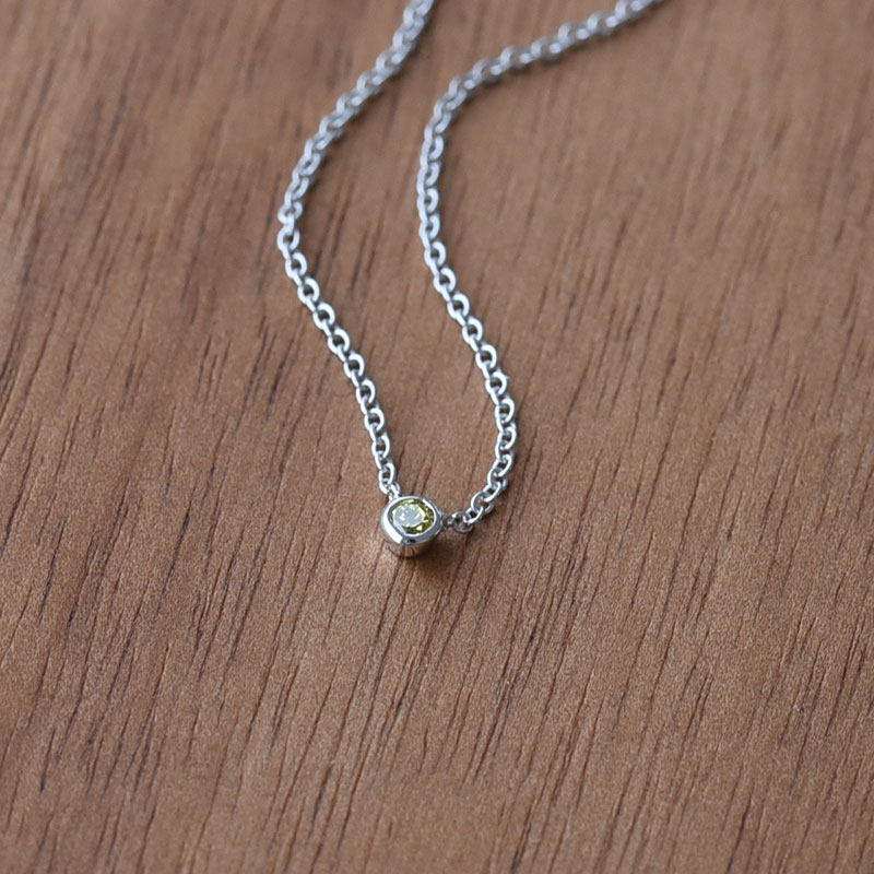 Stříbrný minimalistický náhrdelník se žlutým diamantem Glosie 103669