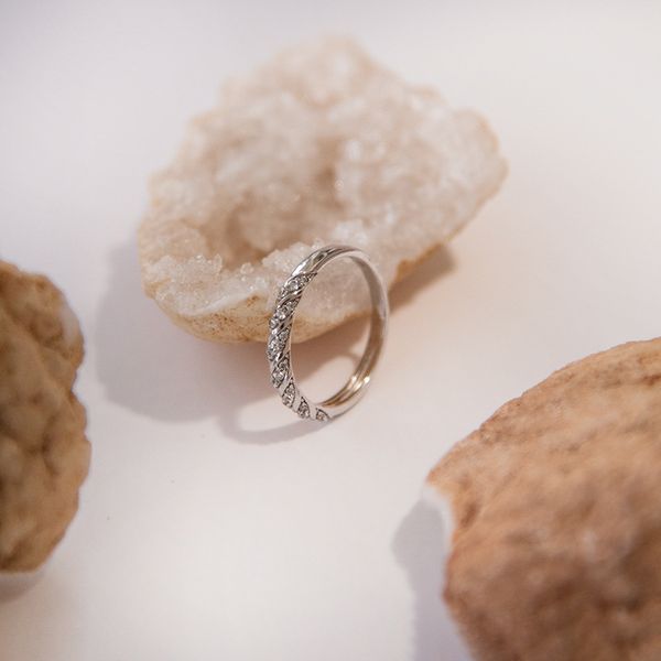 Proplétaný eternity prsten s lab-grown diamanty Rami 107899