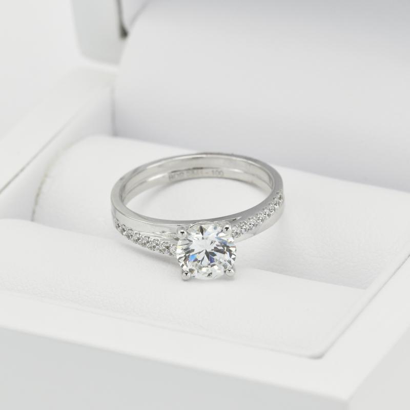 Prsten s diamanty 11089