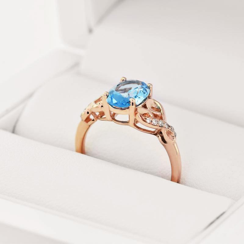 Zlatý prsten se švýcarským topazem a diamanty Villy 116049