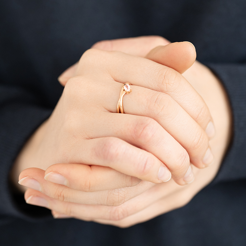Prsten s oválným růženínem Emeli 119819