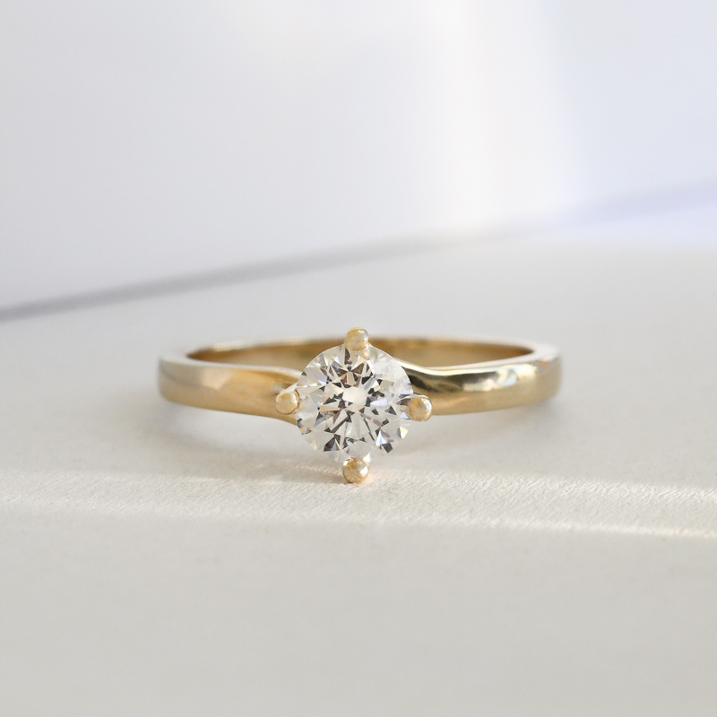 Zásnubní prsten s moissanitem Eleora 122089